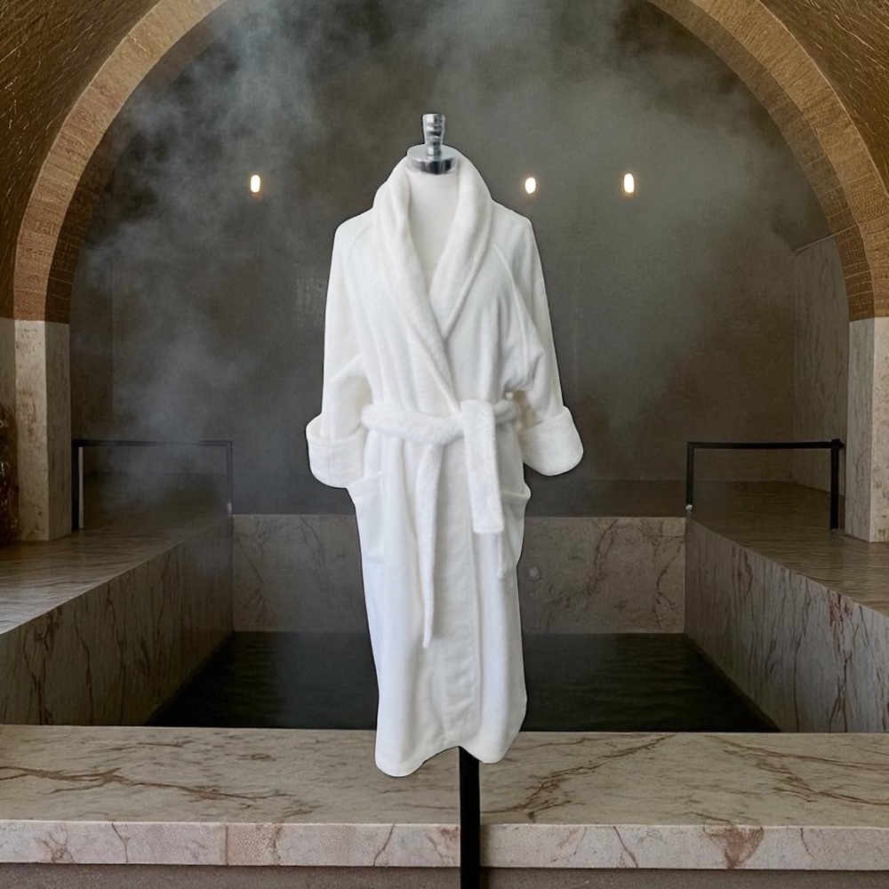 NEIMAN MARCUS ULTRA LUX PLUSH SHAWL COLLAR BATHROBE